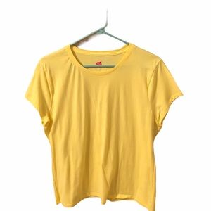 Hanes women’s bright yellow round neckline short sleeve T-shirt Size L
